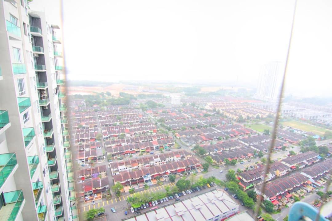 D'Calton Seaview Apartment Johor Bahru Buitenkant foto